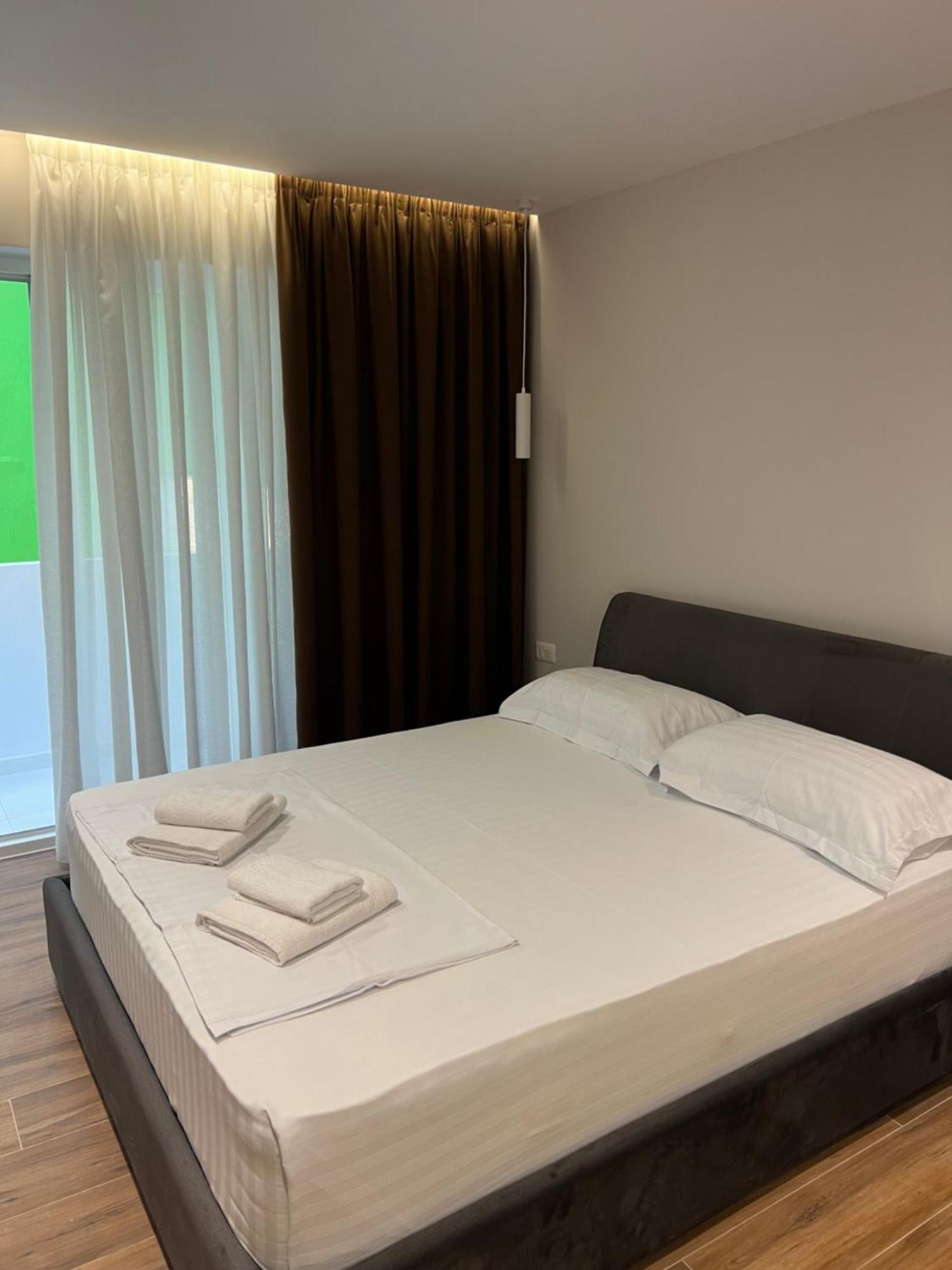 Tirana Central Stay Extérieur photo